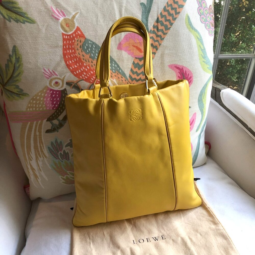 💛 LOEWE Anagram Yellow Leather Shopper Tote Bag - Picture 4 of 12